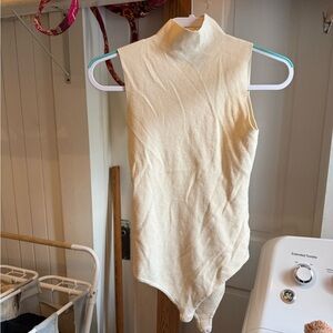 Dress Forum Cream Sleeveless Top